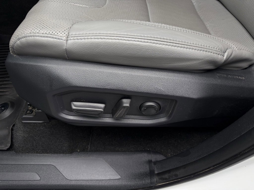 Used 2023 Toyota Tundra Limited image 11