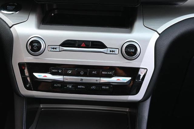 Certified 2022 Ford Explorer XLT w/ Equipment Group 202A image 9