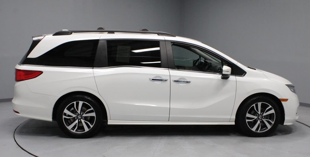 Used 2023 Honda Odyssey Touring image 13