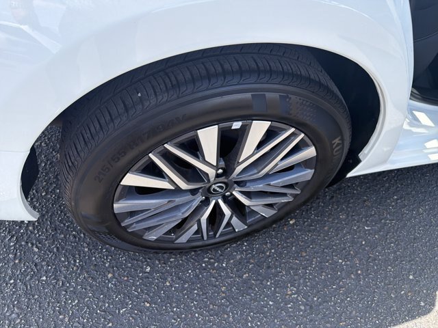 Used 2025 Nissan Altima 2.5 SV FWD image 18