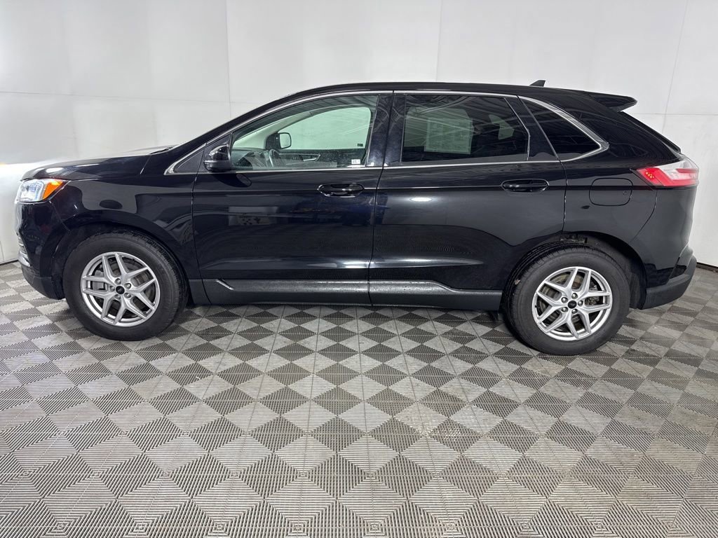 Certified 2024 Ford Edge SEL image 2