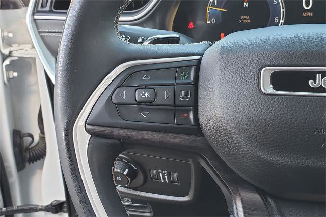 Used 2023 Jeep Grand Cherokee L Limited w/ Luxury Tech Group II image 13