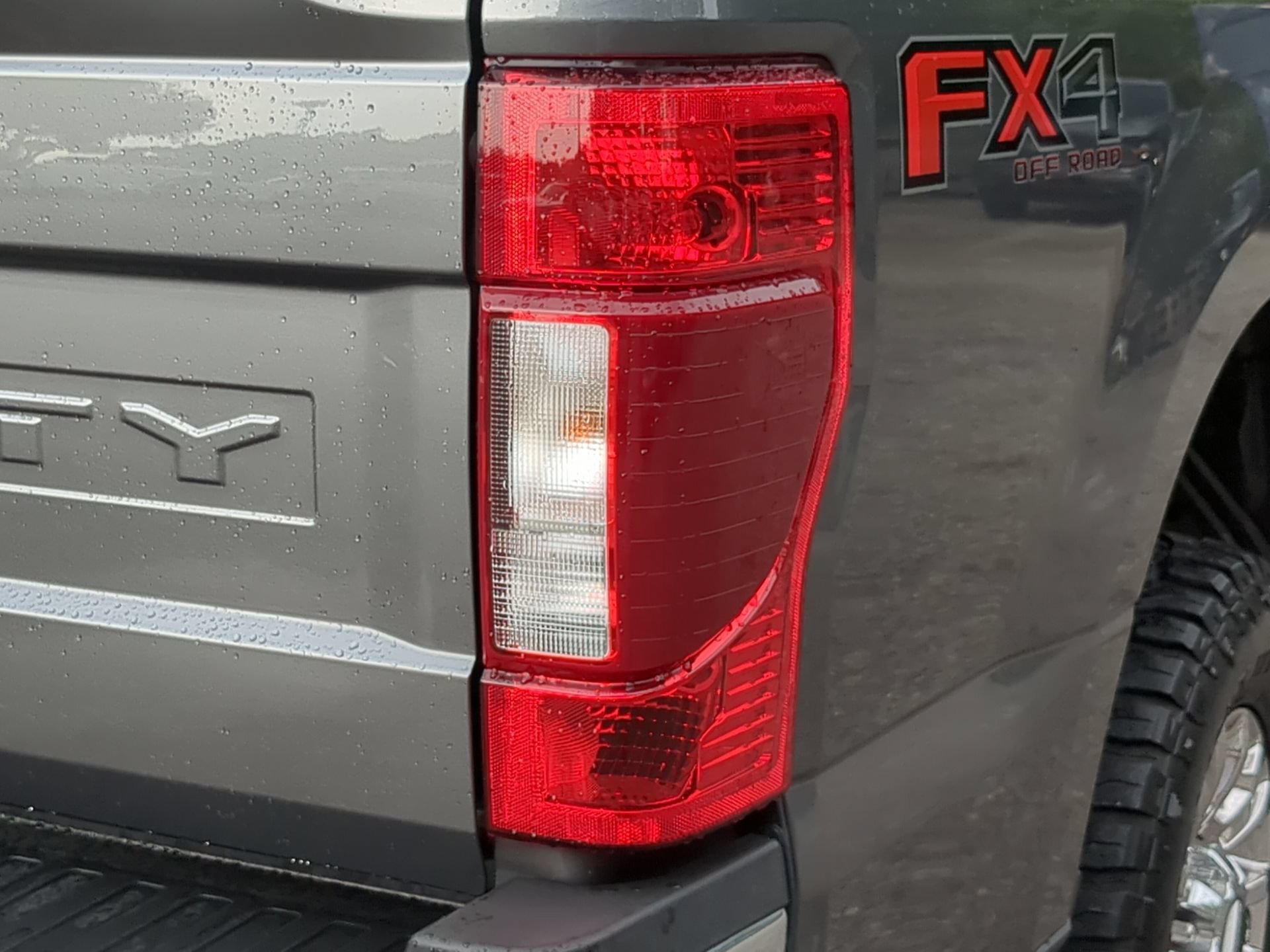 Certified 2021 Ford F250 XLT w/ XLT Premium Package AWD/4WD image 45
