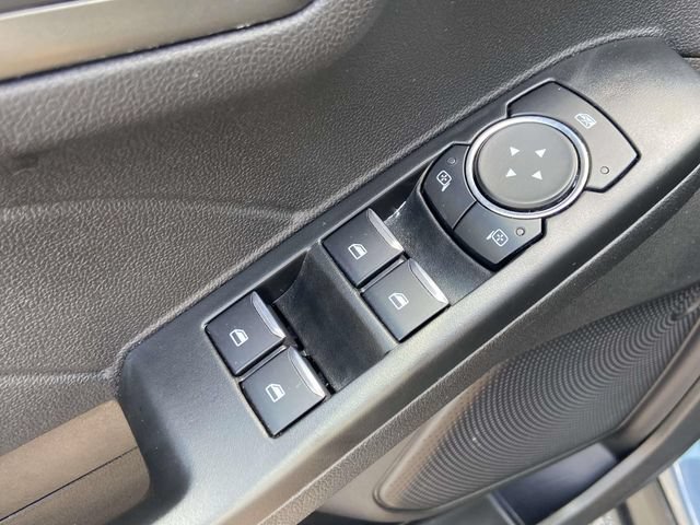 Certified 2025 Ford Escape SE FWD image 18