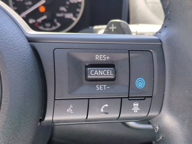 Used 2024 Nissan Rogue SV w/ SV Premium Package AWD/4WD image 18