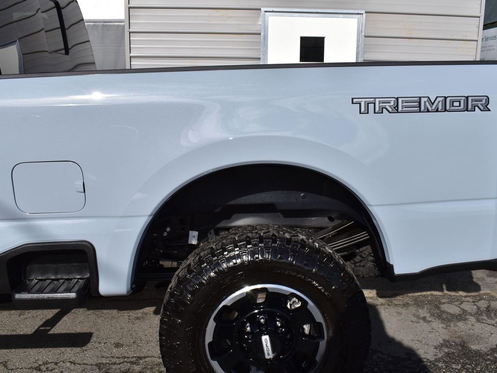 Certified 2025 Ford F250 King Ranch w/ Tremor Off-Road Package image 8