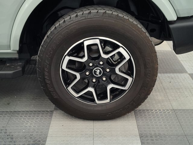 Certified 2023 Ford Bronco Outer Banks AWD/4WD image 17