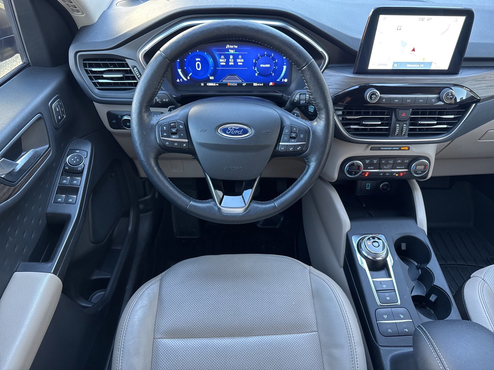 Certified 2020 Ford Escape Titanium w/ Titanium Premium Package 2.0 image 21