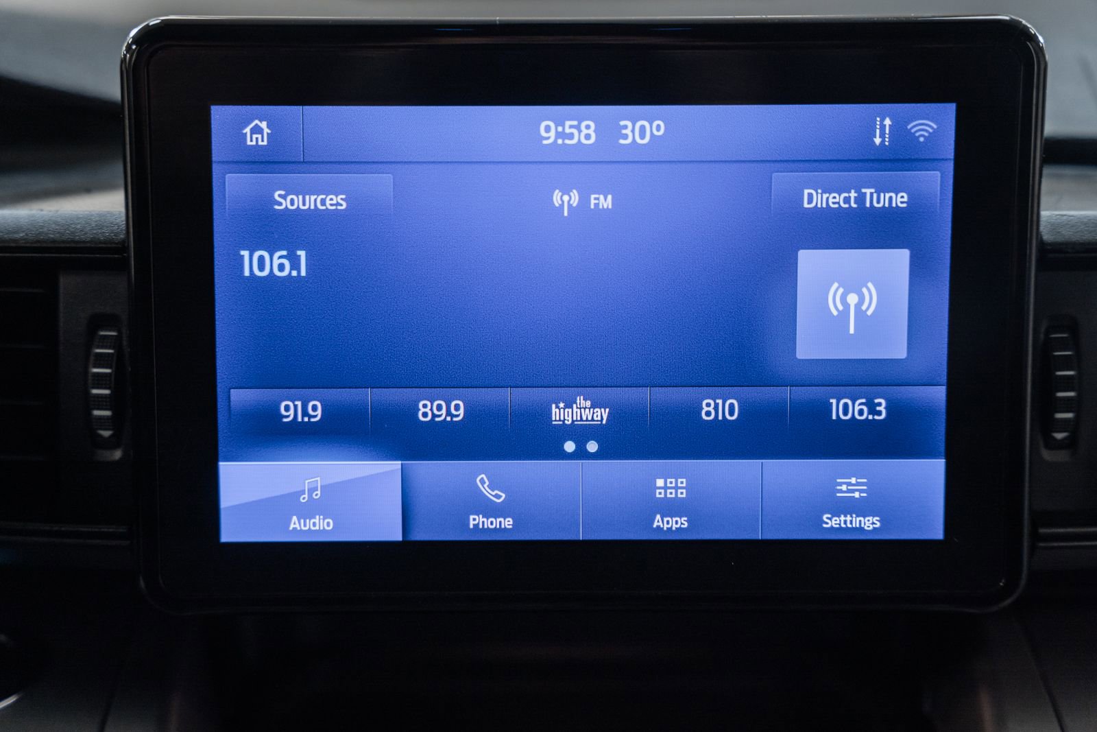 Certified 2021 Ford Explorer XLT w/ Class III Trailer Tow Package image 26