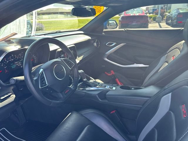 Used 2018 Chevrolet Camaro SS RWD image 19