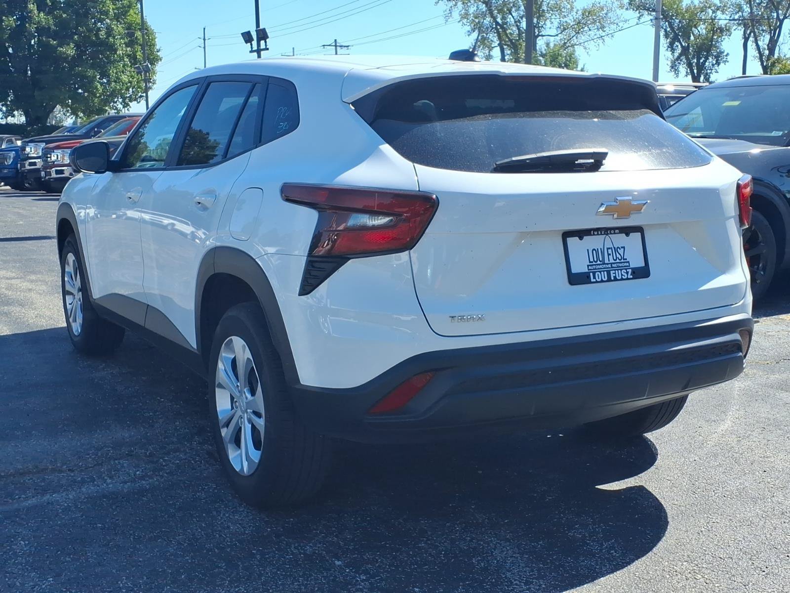 Used 2025 Chevrolet Trax LS FWD image 24