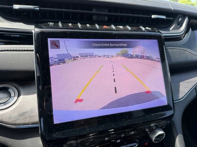 Used 2023 Jeep Grand Cherokee L Overland w/ Luxury Tech Group IV AWD/4WD image 14