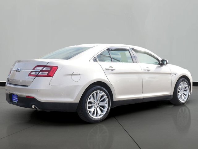 Certified 2018 Ford Taurus Limited FWD image 3