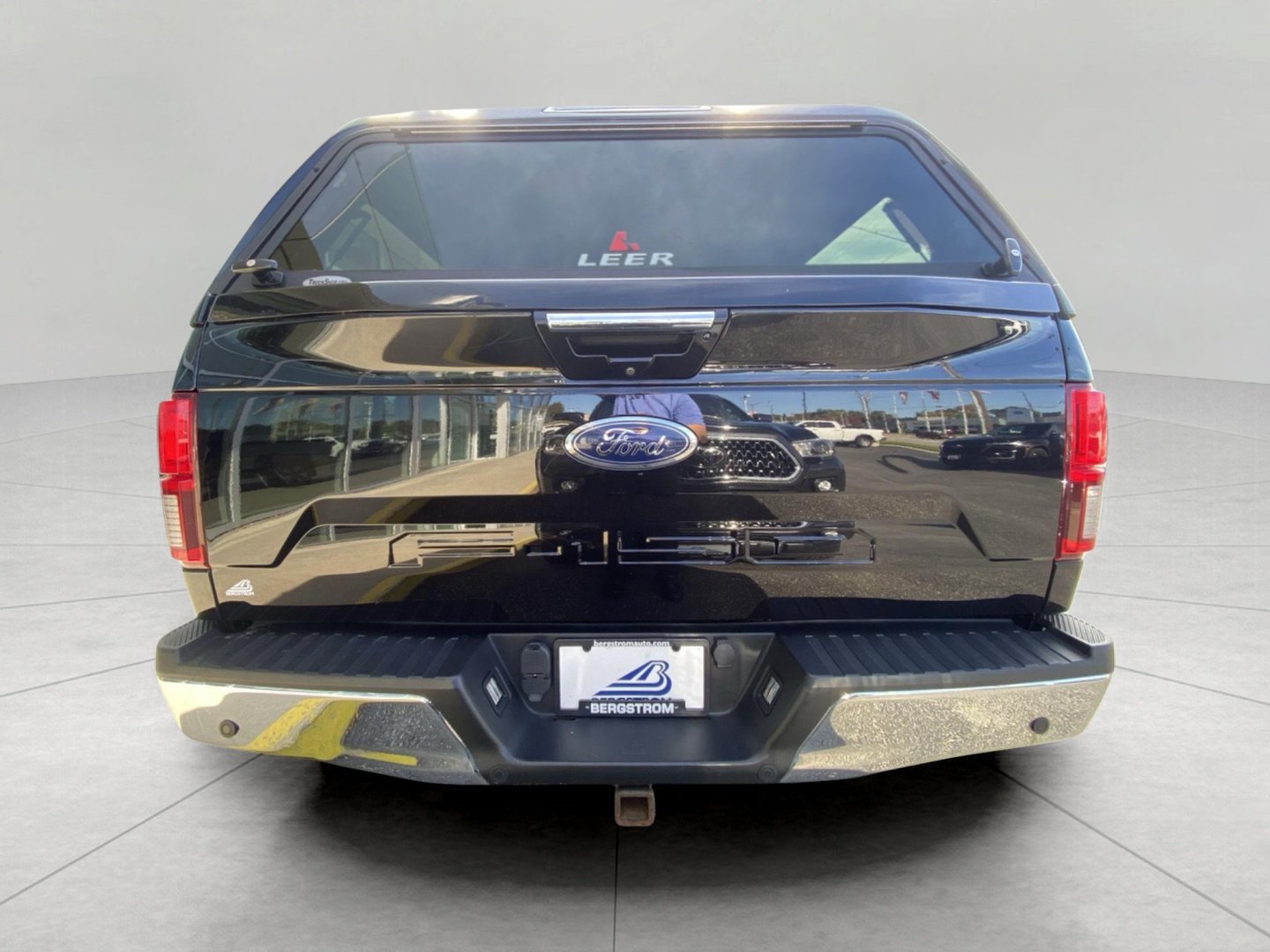 Certified 2019 Ford F150 Lariat w/ Equipment Group 502A Luxury AWD/4WD image 9