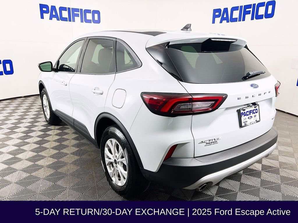 Certified 2025 Ford Escape Active image 5