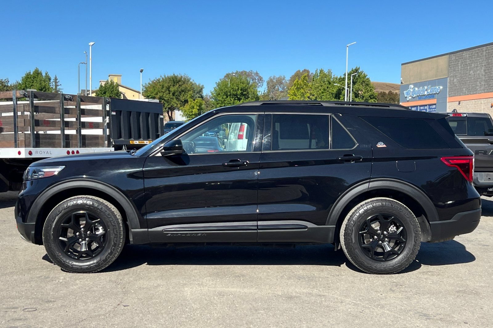 Certified 2023 Ford Explorer Timberline w/ Timberline Technology Package AWD/4WD image 7