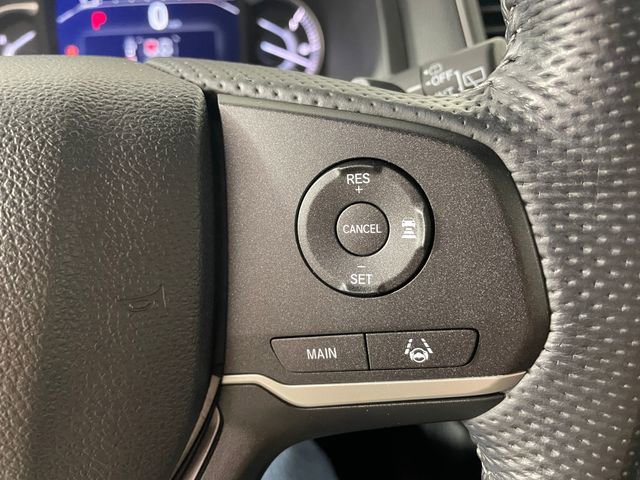 Used 2023 Honda Passport EX-L image 16