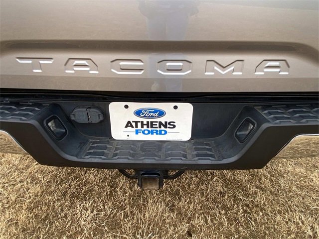 Used 2021 Toyota Tacoma SR image 11