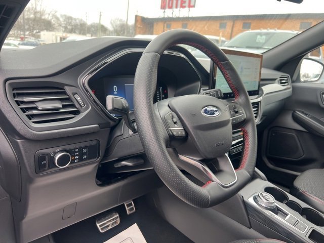 Certified 2024 Ford Escape ST-Line w/ Tech Pack #1 image 8