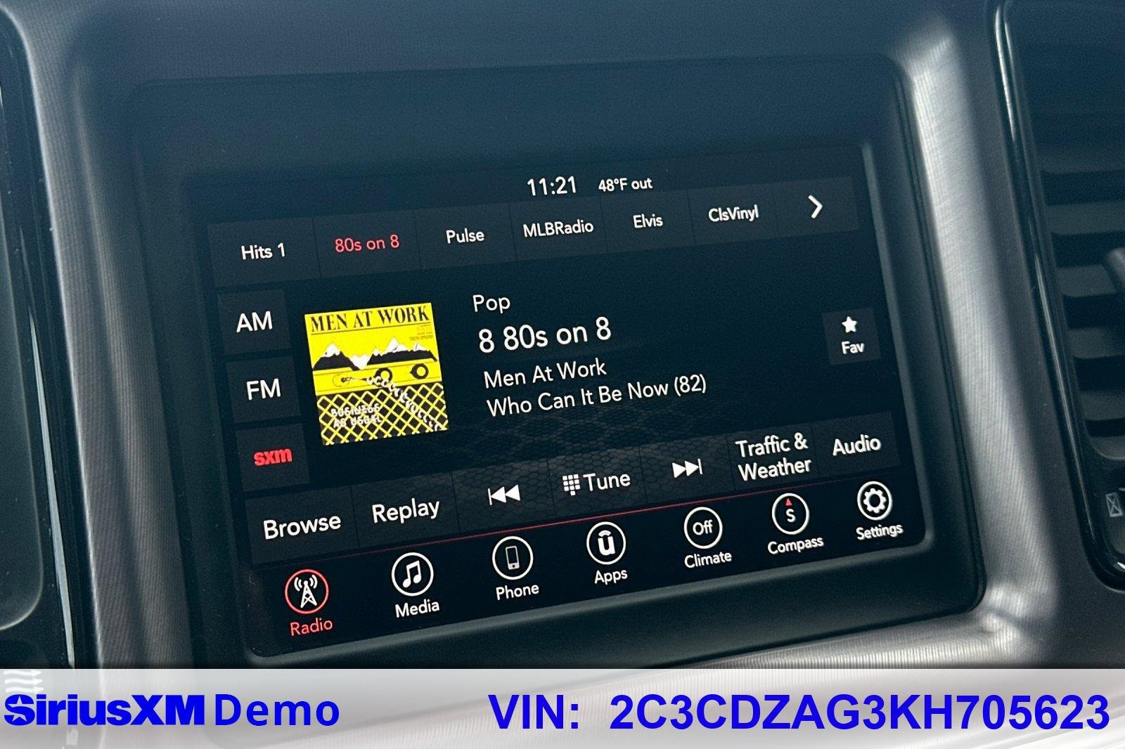 Used 2019 Dodge Challenger SXT w/ Blacktop Package image 31