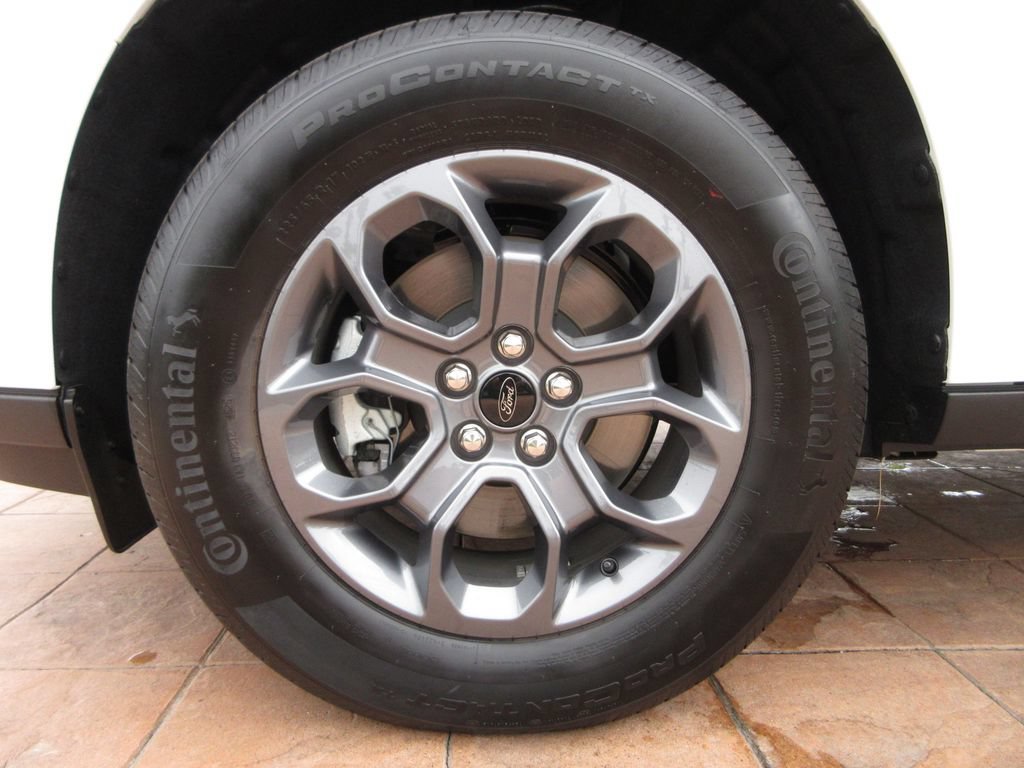 Certified 2026 Ford Maverick XLT AWD/4WD image 9