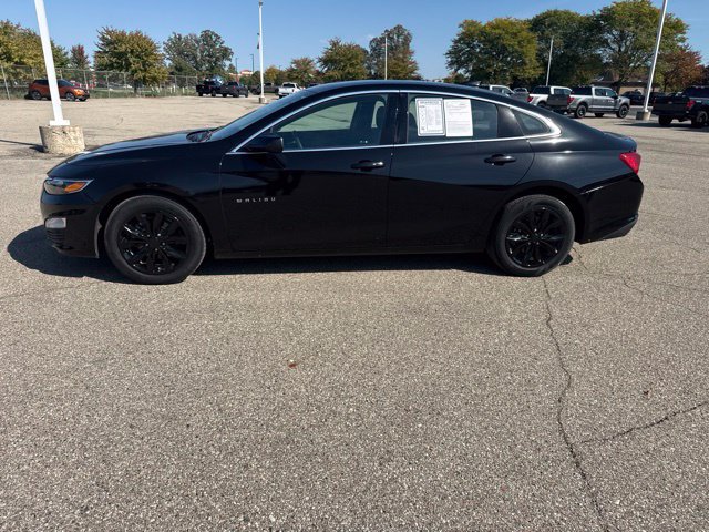Used 2025 Chevrolet Malibu LT FWD image 3