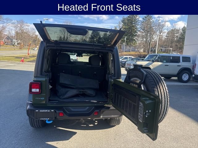 Used 2024 Jeep Wrangler Unlimited w/ Convenience Group AWD/4WD image 11