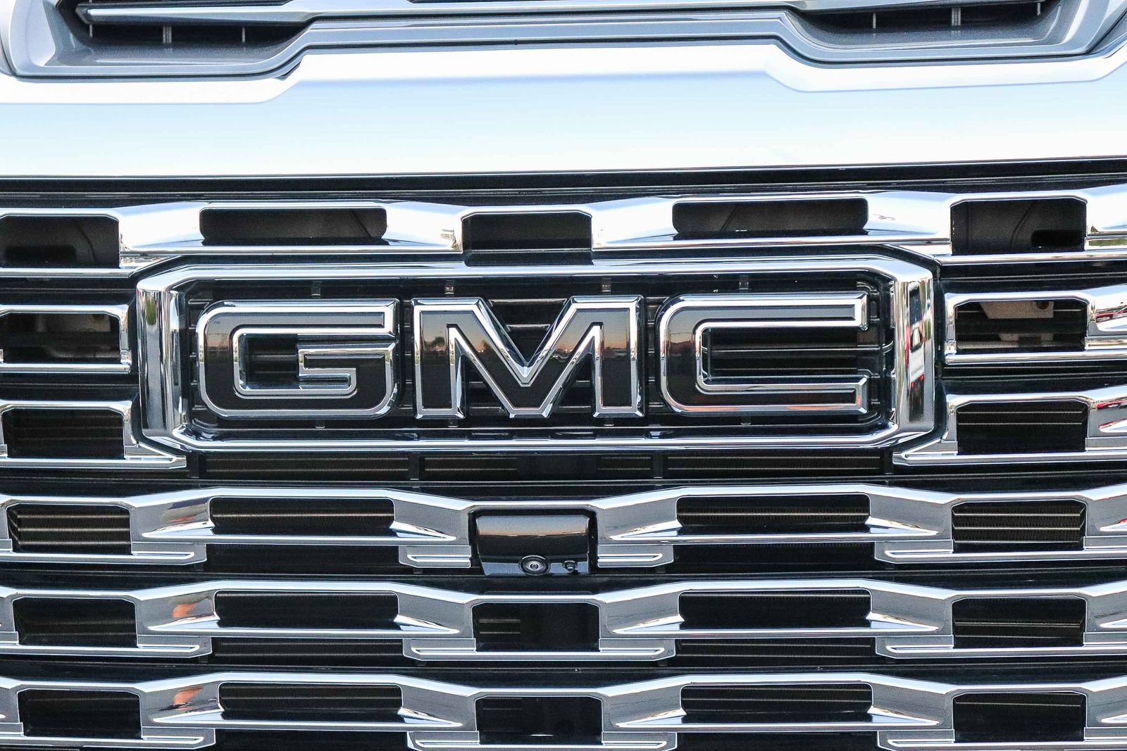 Used 2024 GMC Sierra 2500 Denali w/ Denali Reserve Package AWD/4WD image 11