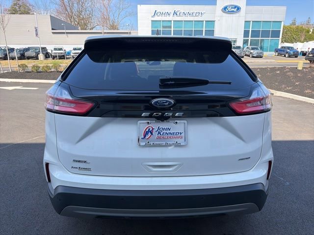 Certified 2022 Ford Edge SEL w/ Convenience Package image 4