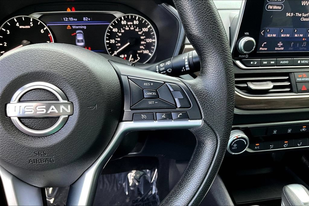 Used 2024 Nissan Altima 2.5 SV FWD image 14