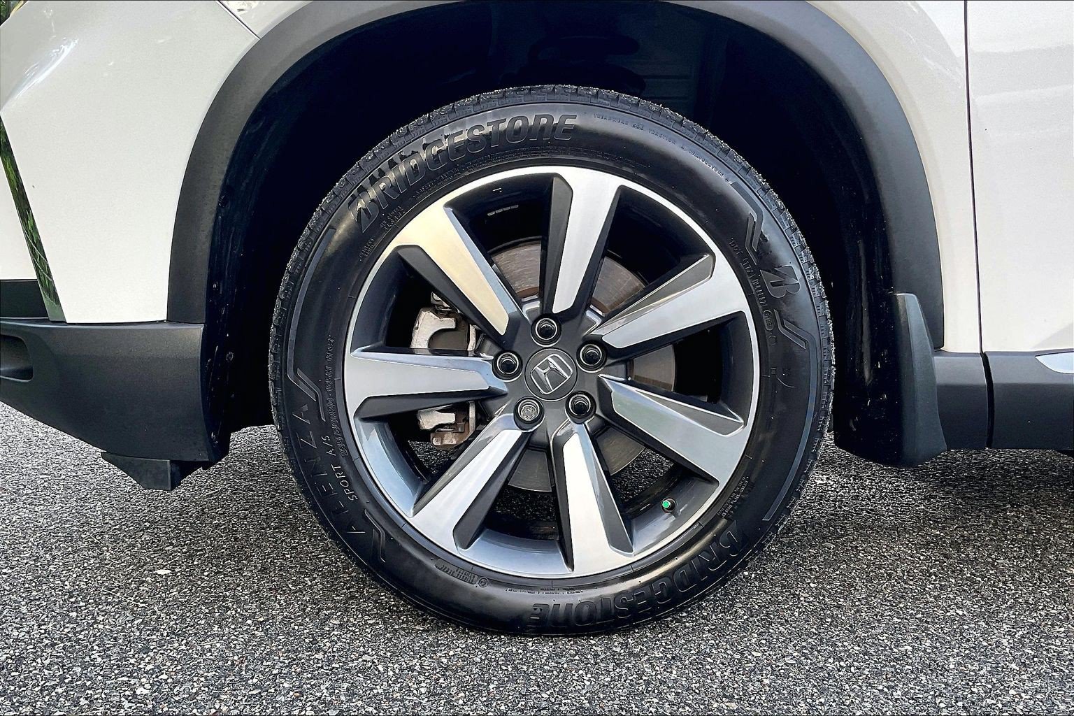 Used 2023 Honda Pilot Elite image 9