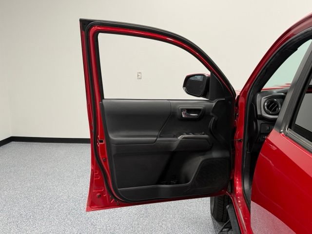 Used 2023 Toyota Tacoma TRD Sport w/ Advanced Technology Package AWD/4WD image 14