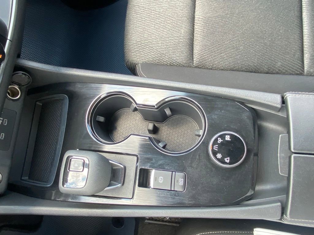 Used 2024 Nissan Rogue SV AWD/4WD image 18