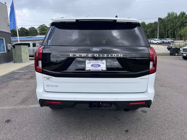 Certified 2025 Ford Expedition Active AWD/4WD image 4