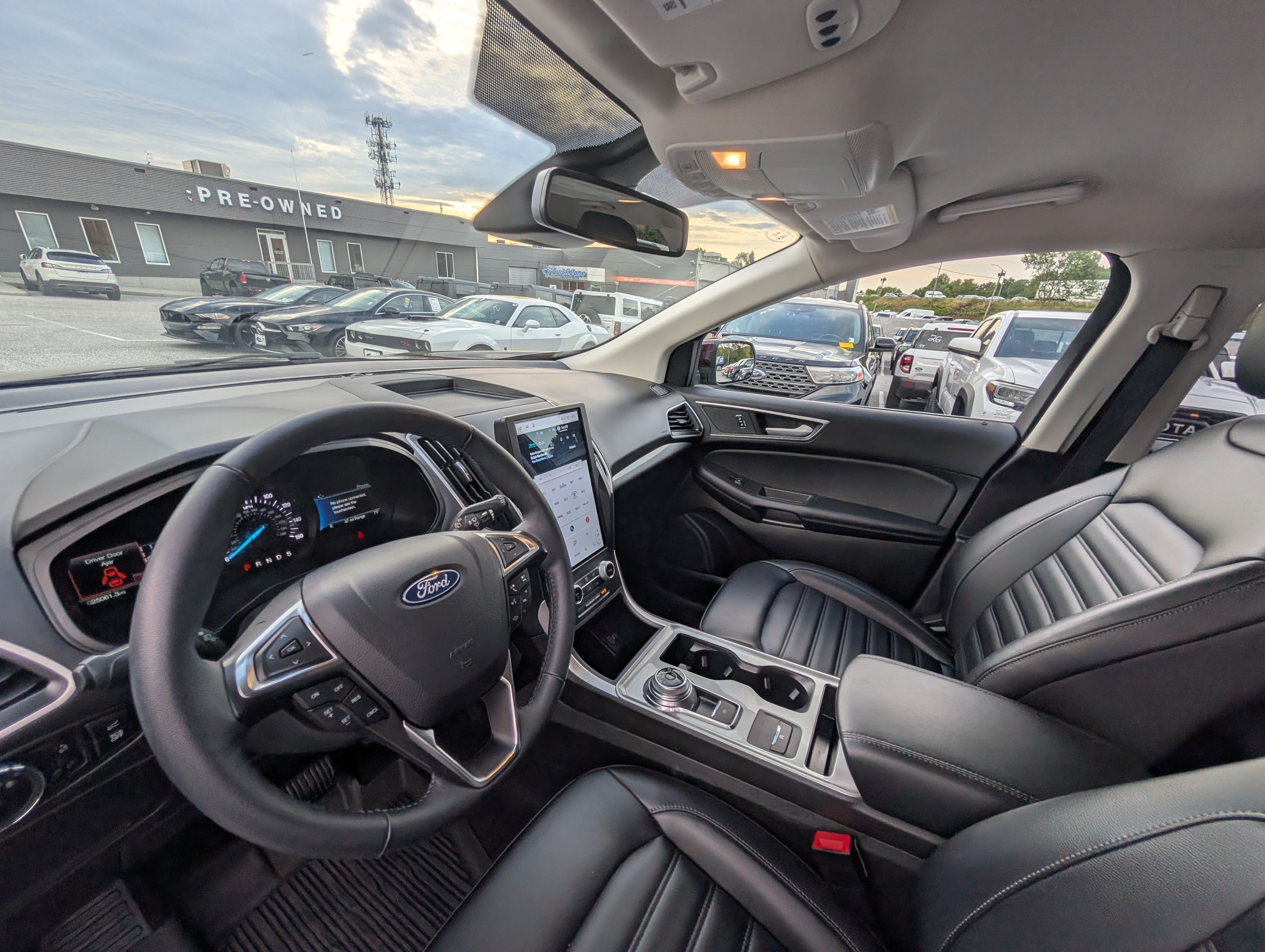 Certified 2024 Ford Edge SEL w/ Convenience Package AWD/4WD image 17