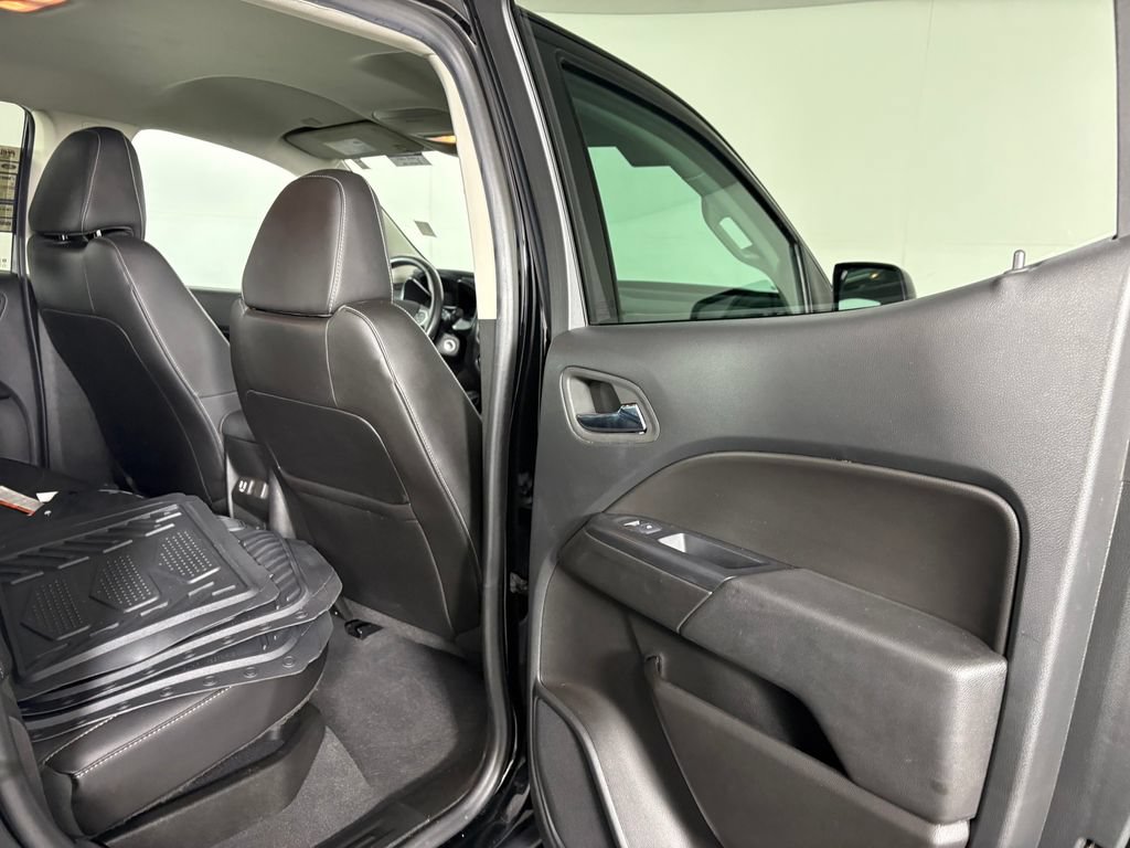 Used 2022 Chevrolet Colorado ZR2 w/ ZR2 Midnight Special Edition AWD/4WD image 31