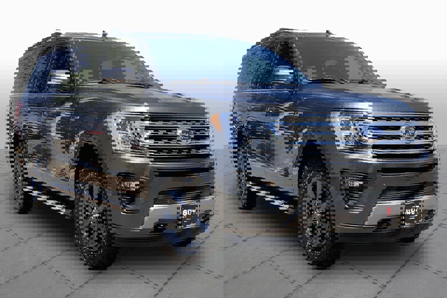 Certified 2021 Ford Expedition Max XLT image 3