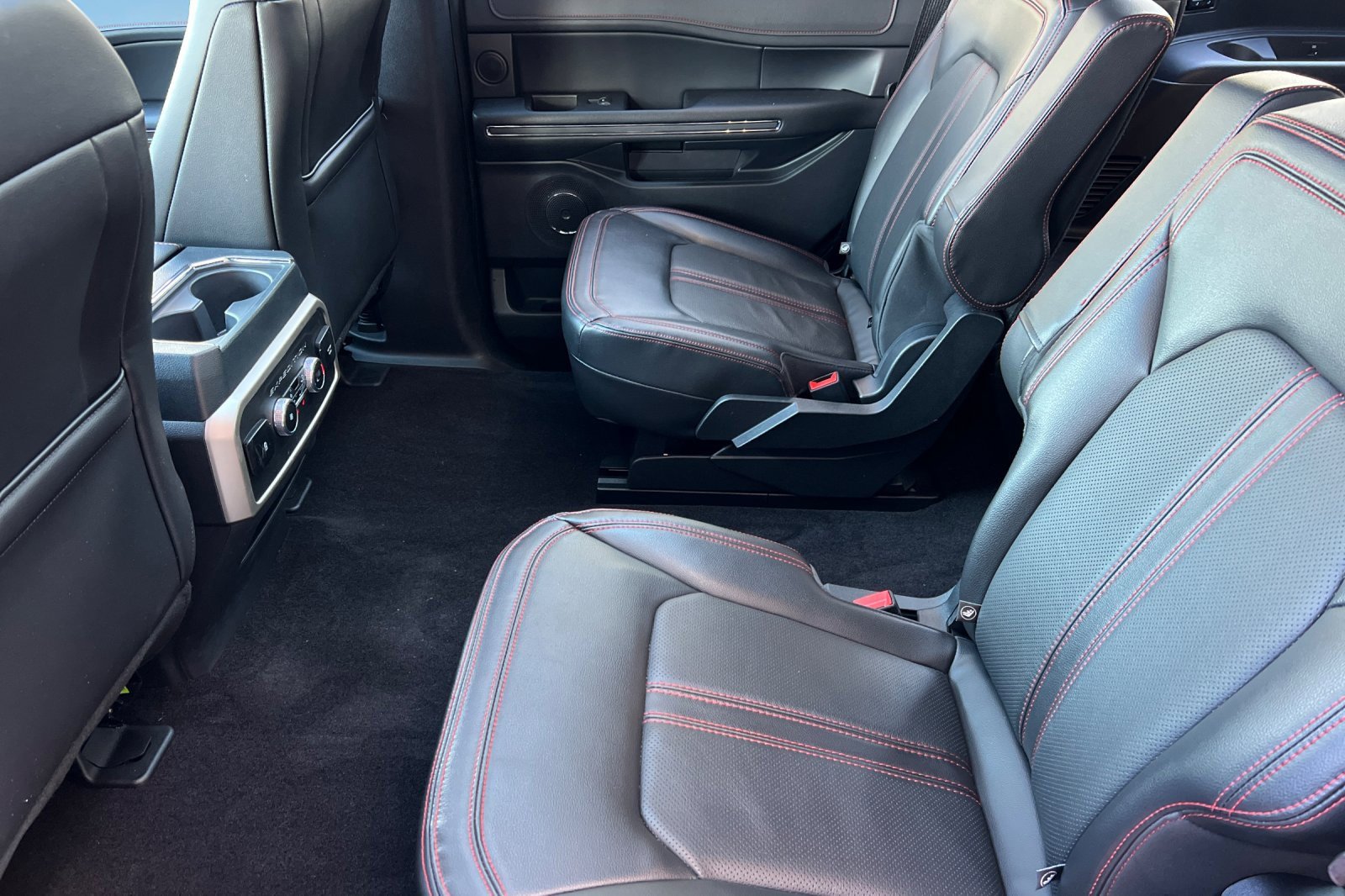 Certified 2022 Ford Expedition Limited image 13