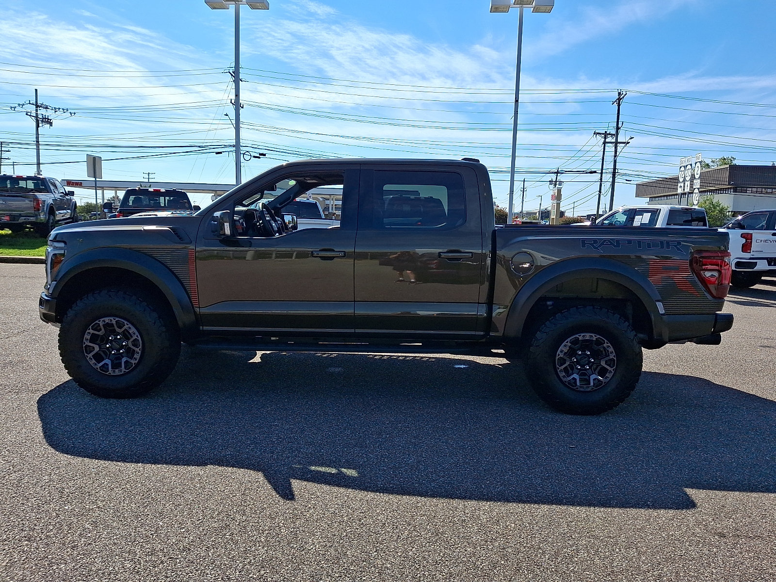 Certified 2025 Ford F150 Raptor w/ Equipment Group 803A Raptor R AWD/4WD image 6