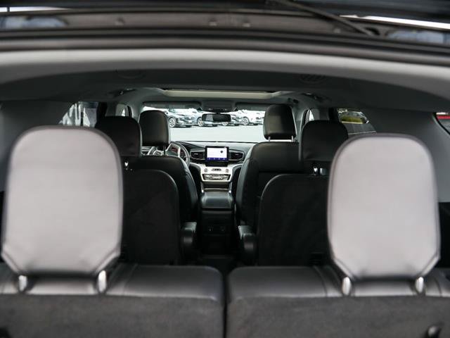 Certified 2022 Ford Explorer XLT w/ Equipment Group 202A AWD/4WD image 16