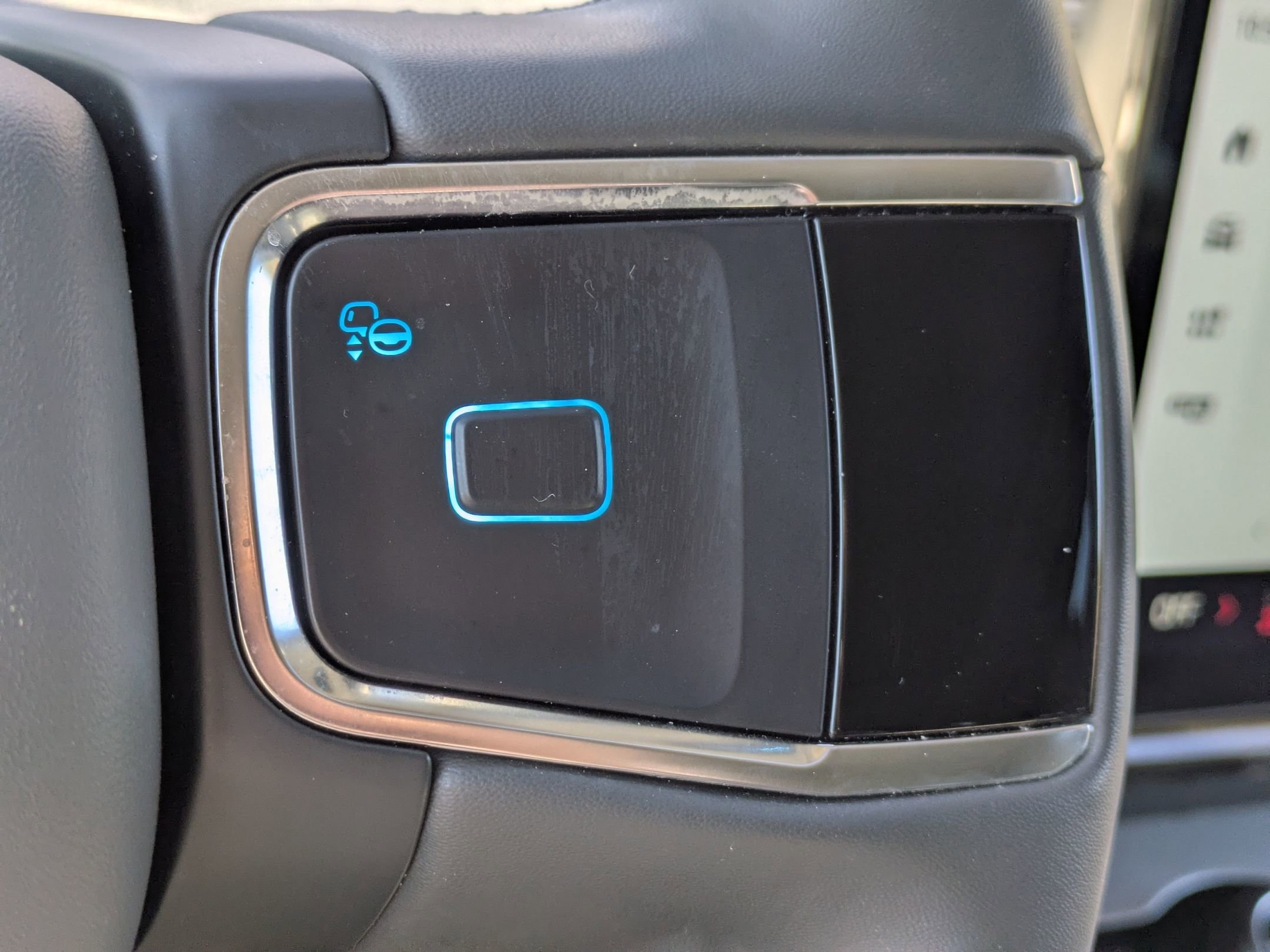 Certified 2025 Ford Expedition Active image 17