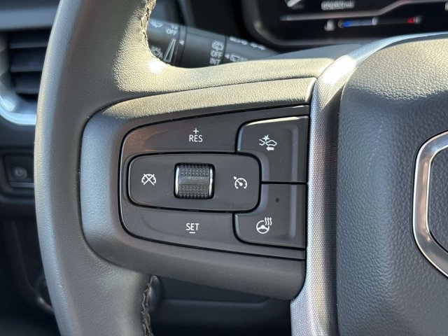 Used 2023 GMC Yukon XL SLT w/ SLT Luxury Package RWD image 30