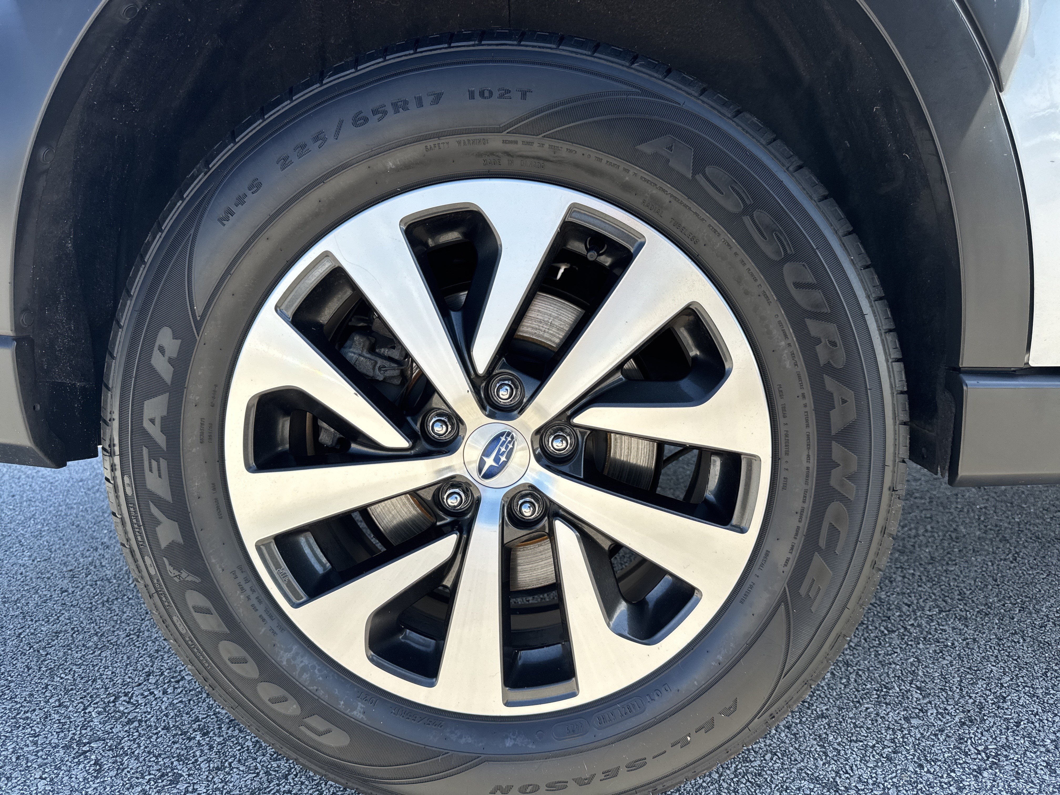 Used 2023 Subaru Outback Premium AWD/4WD image 19