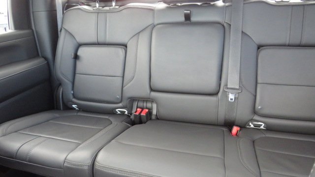 Used 2022 Chevrolet Silverado 3500 High Country image 12