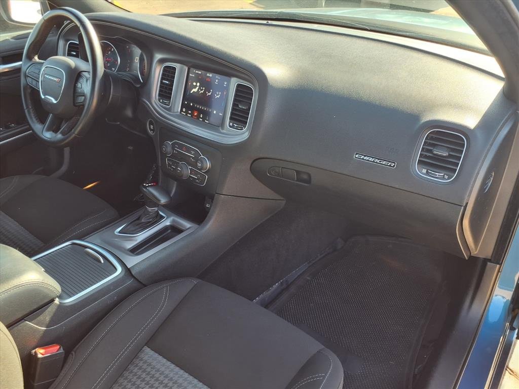Used 2023 Dodge Charger SXT image 28