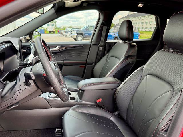 Certified 2025 Ford Escape ST-Line Elite w/ Premium Technology Package AWD/4WD image 11