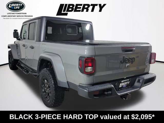 Used 2023 Jeep Gladiator Sport AWD/4WD image 5