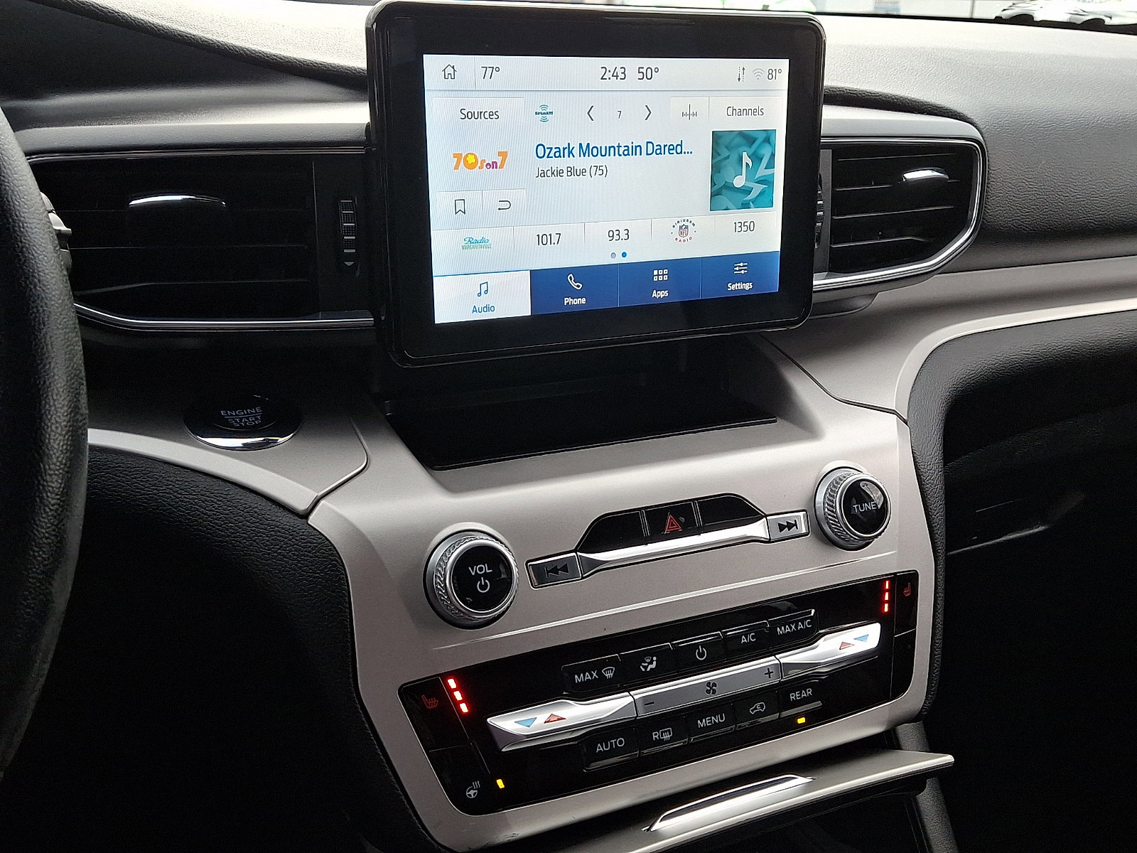 Certified 2022 Ford Explorer XLT w/ Equipment Group 202A image 23