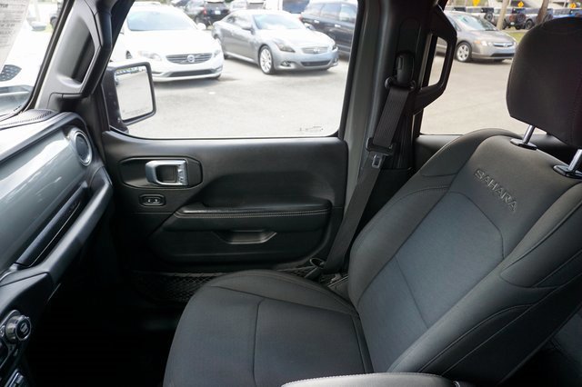 Used 2022 Jeep Wrangler Unlimited Sahara image 27