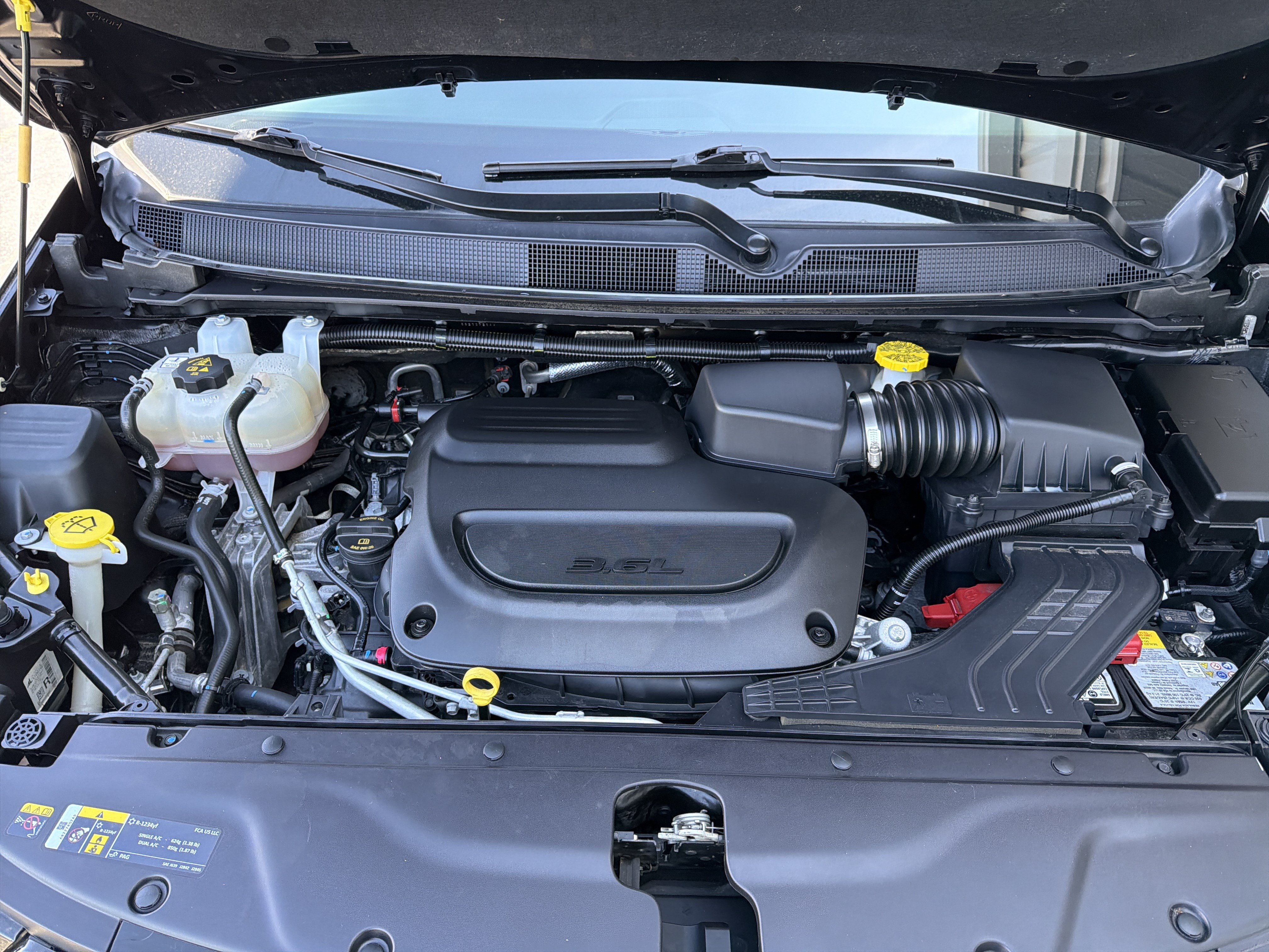Used 2025 Chrysler Pacifica Select FWD image 49